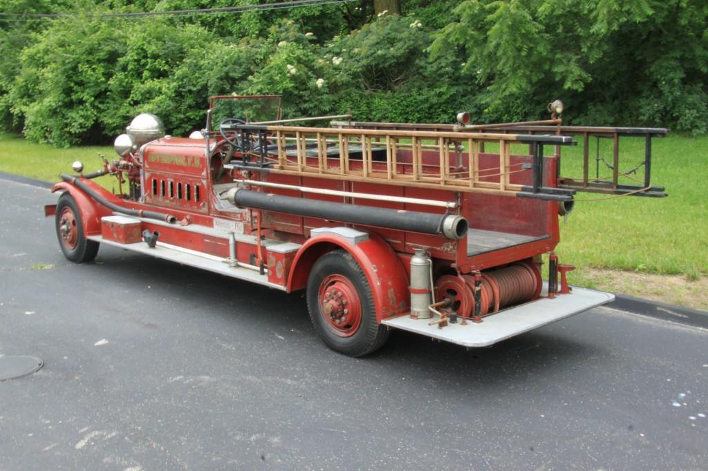 1933 Ahrens Fox CT4 Triple Pumper Firetruck