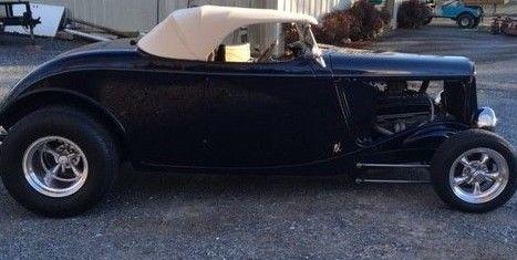 Very nice 1933 Ford Roadster for sale