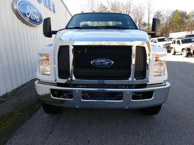 2017 Ford F-650 Super Duty, White with 17111 Miles