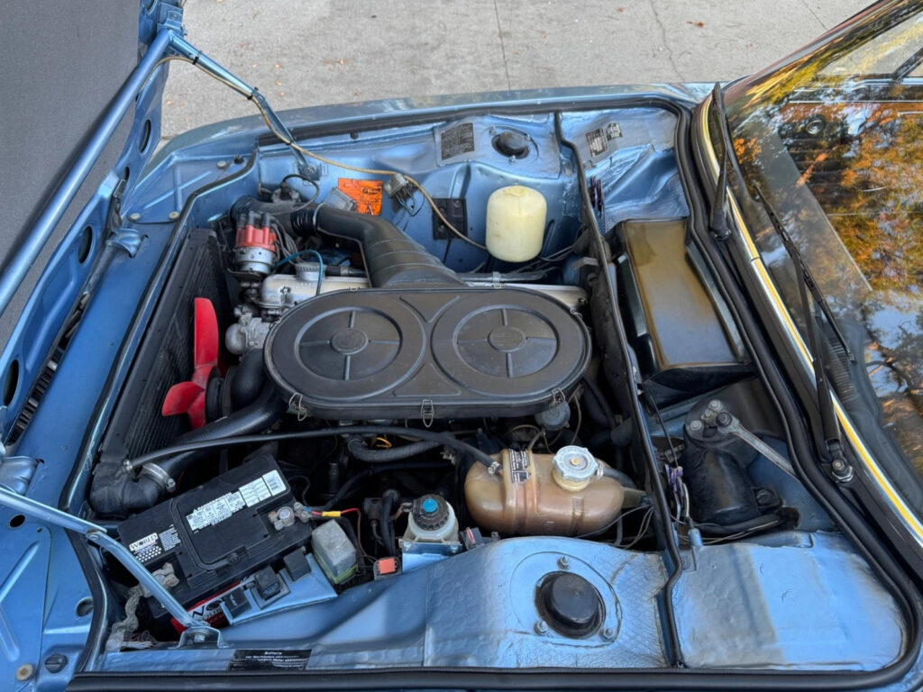 1975 BMW L9 3.0cs European Classic CAR Fjord Metallic BLUE Velore Seats 4 Speed