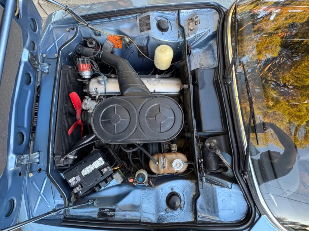 1975 BMW L9 3.0cs European Classic CAR Fjord Metallic BLUE Velore Seats 4 Speed