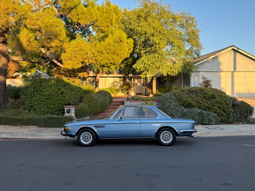 1975 BMW L9 3.0cs European Classic CAR Fjord Metallic BLUE Velore Seats 4 Speed