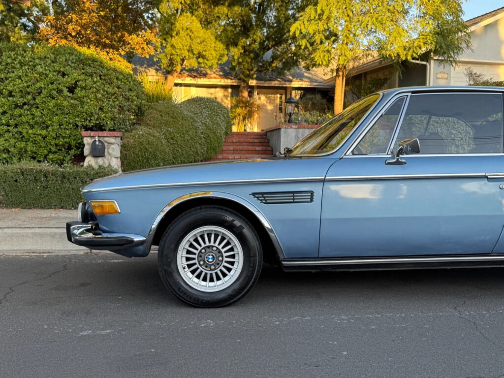 1975 BMW L9 3.0cs European Classic CAR Fjord Metallic BLUE Velore Seats 4 Speed