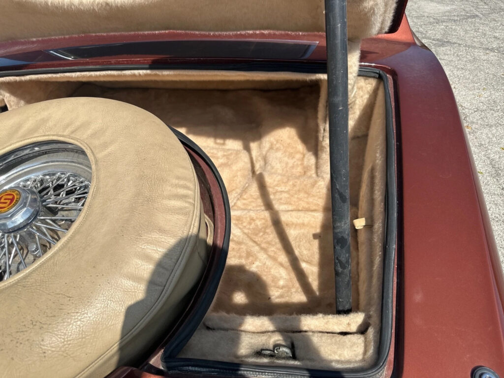 1981 Stutz Blackhawk