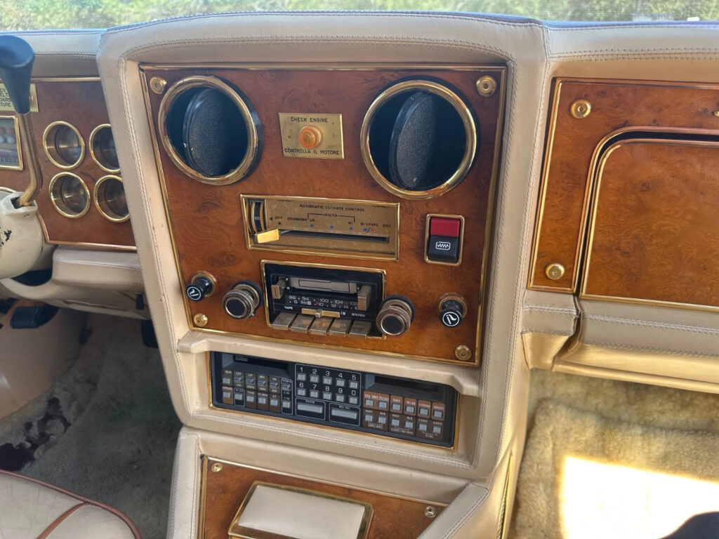 1981 Stutz Blackhawk