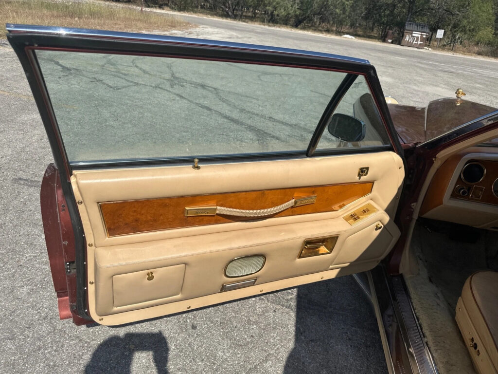 1981 Stutz Blackhawk