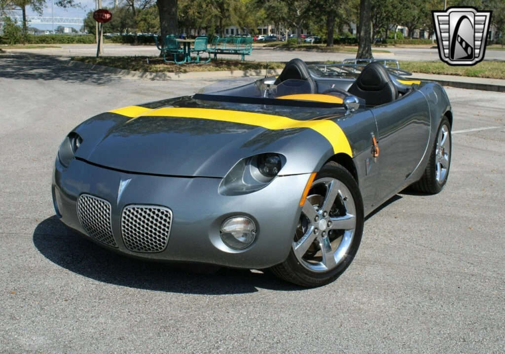 2006 Pontiac Solstice Replica