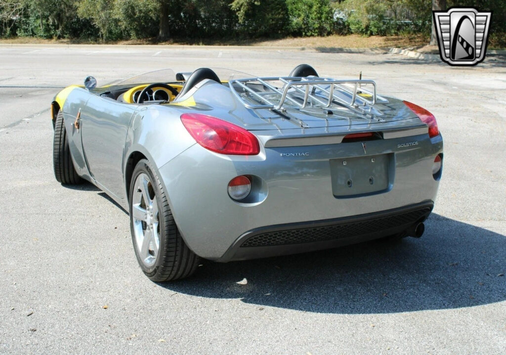 2006 Pontiac Solstice Replica