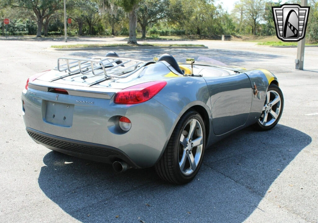 2006 Pontiac Solstice Replica