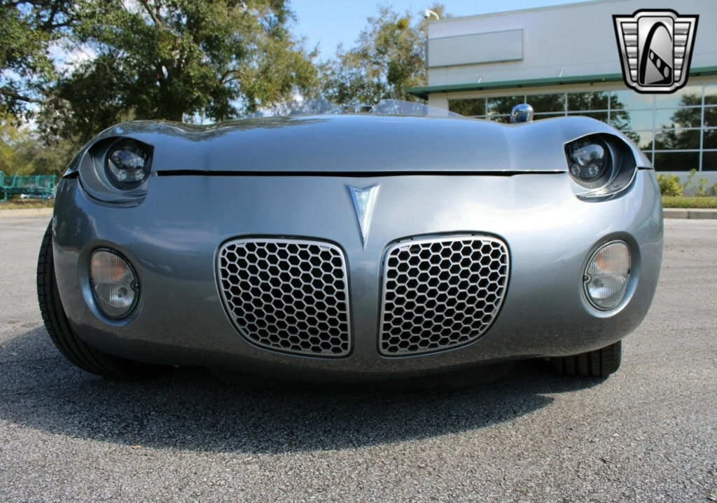 2006 Pontiac Solstice Replica