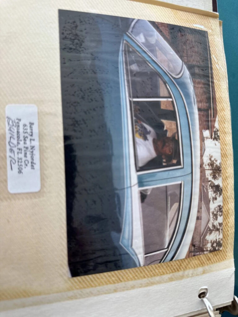 1954 Kaiser Manhattan