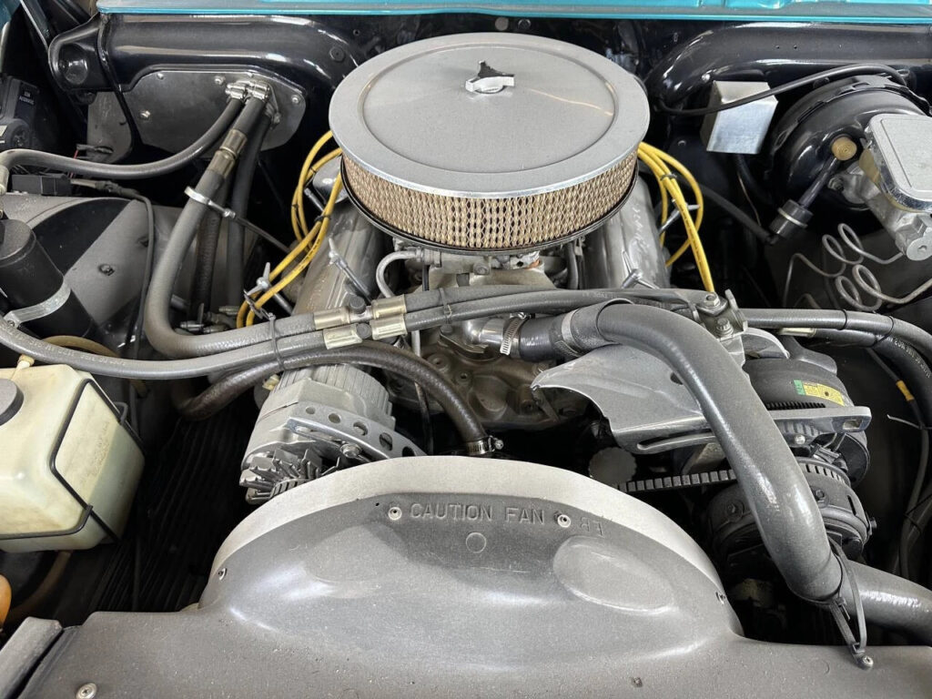 1954 Kaiser Manhattan