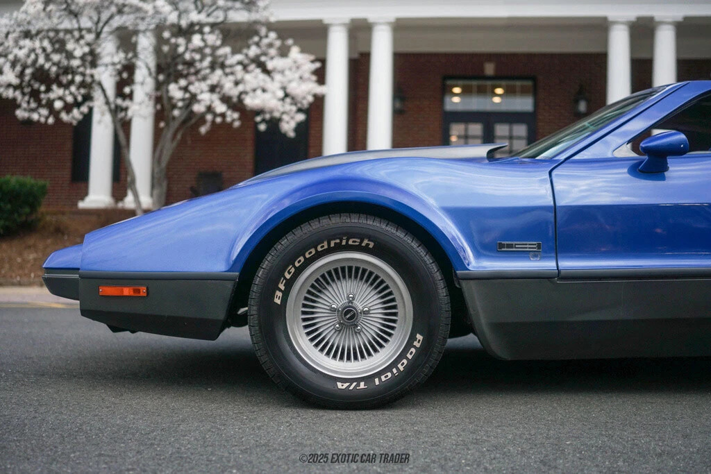 1975 Bricklin SV-1