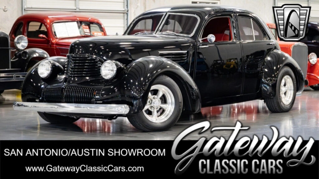 Black 1941 Graham Hollywood Sedan 350cid V8 700r4