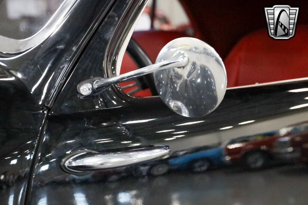 Black 1941 Graham Hollywood Sedan 350cid V8 700r4