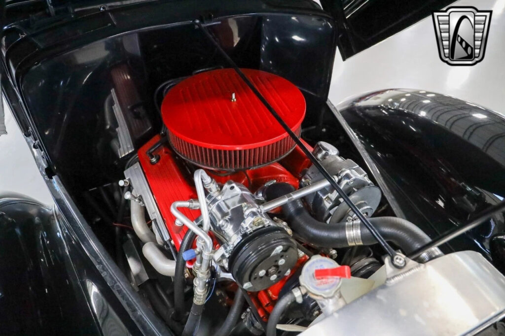 Black 1941 Graham Hollywood Sedan 350cid V8 700r4