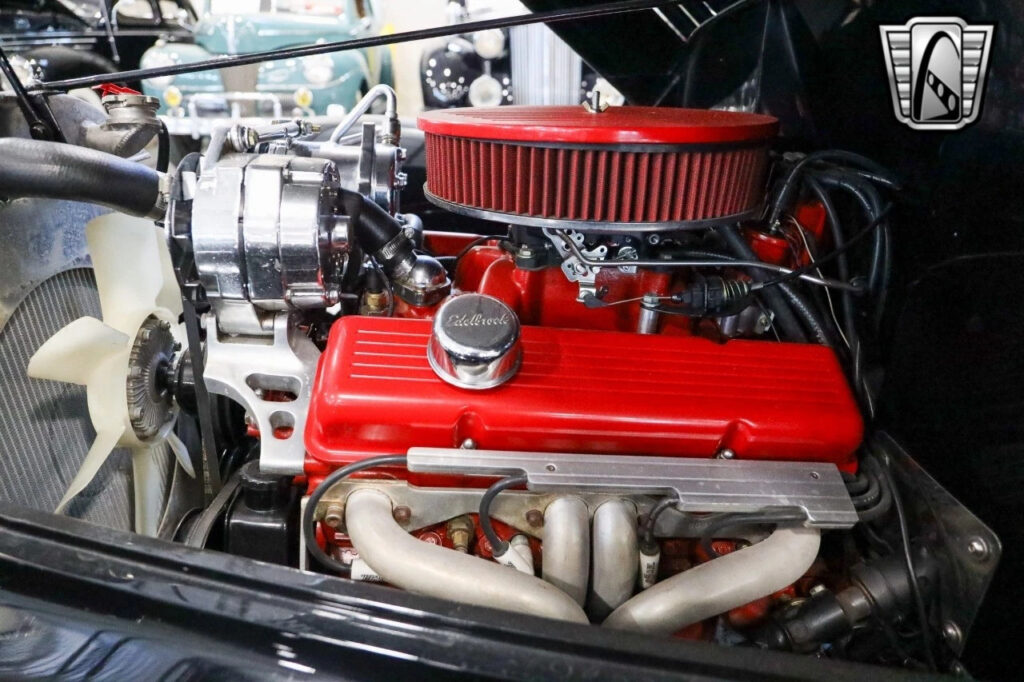 Black 1941 Graham Hollywood Sedan 350cid V8 700r4