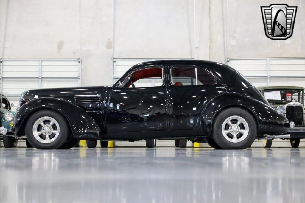 Black 1941 Graham Hollywood Sedan 350cid V8 700r4