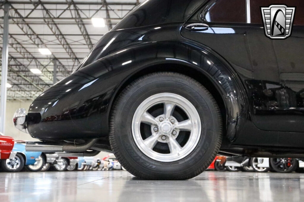 Black 1941 Graham Hollywood Sedan 350cid V8 700r4