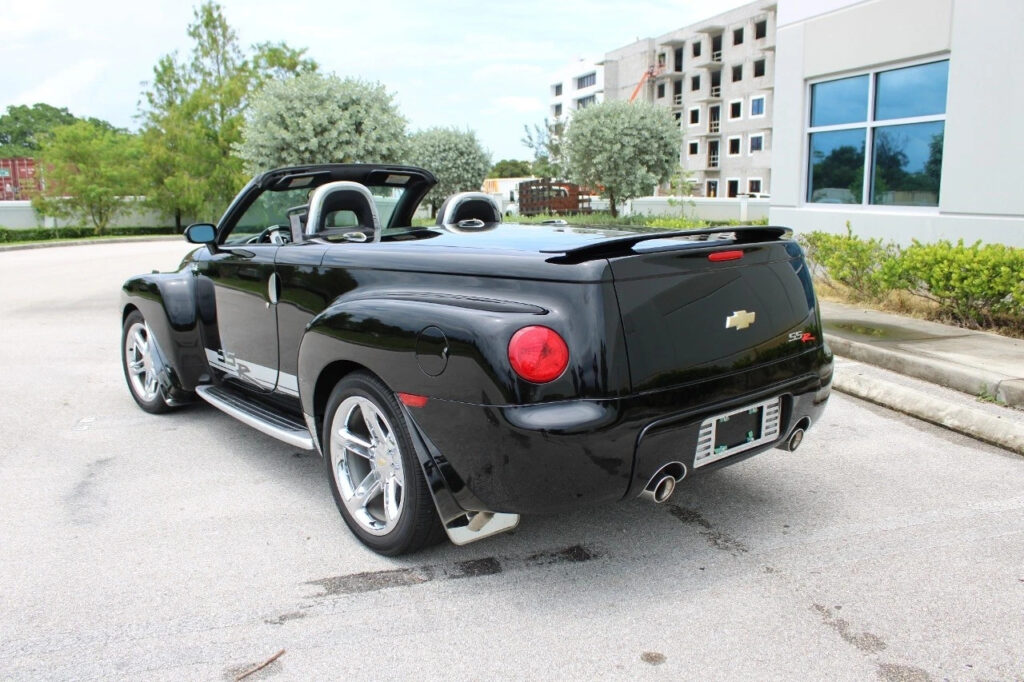 Black 2006 Chevrolet SSR Other LS2 6.0 Liter OHV 16V V8 6 Speed